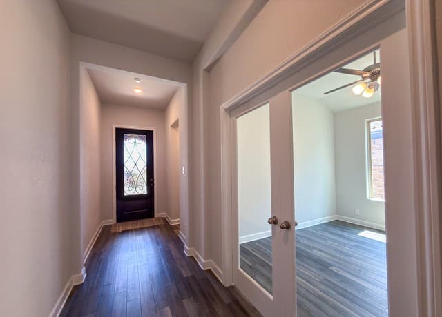 4-bedroom rental at 327 Sonata Canyon in Spring Branch, TX — photo 2