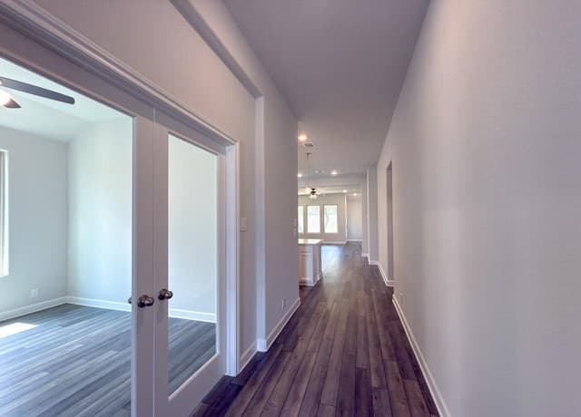 4-bedroom rental at 327 Sonata Canyon in Spring Branch, TX — photo 3