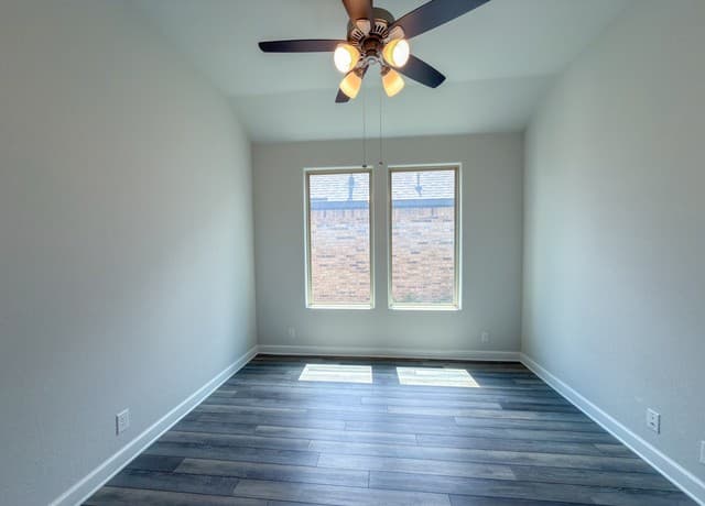 4-bedroom rental at 327 Sonata Canyon in Spring Branch, TX — photo 4