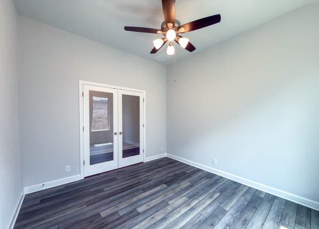 4-bedroom rental at 327 Sonata Canyon in Spring Branch, TX — photo 5
