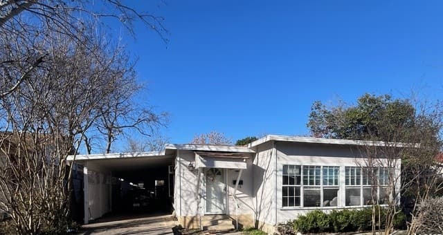 2-bedroom rental at 127 Grecian Dr in San Antonio, TX — photo 1