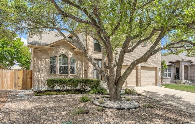 4-bedroom rental at 6365 Stable Farm in San Antonio, TX — photo 1