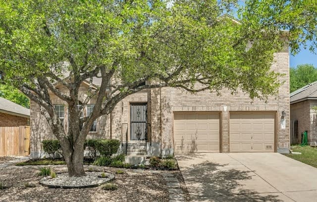 4-bedroom rental at 6365 Stable Farm in San Antonio, TX — photo 2