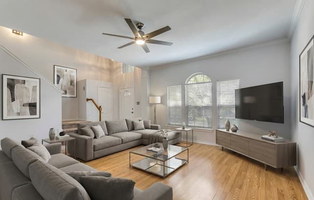 4-bedroom rental at 6365 Stable Farm in San Antonio, TX — photo 4
