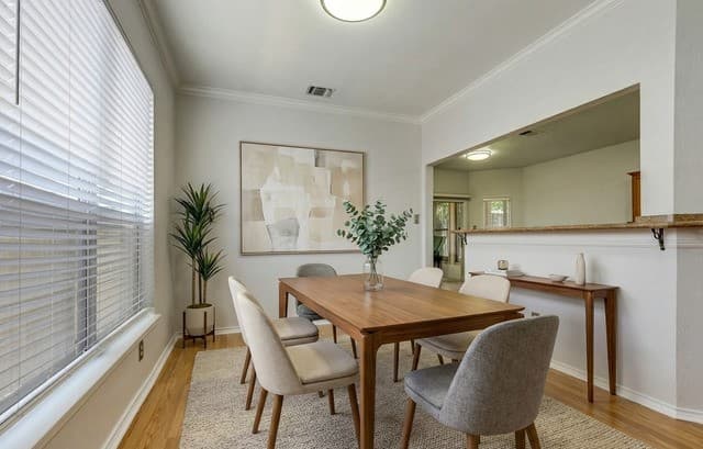 4-bedroom rental at 6365 Stable Farm in San Antonio, TX — photo 5