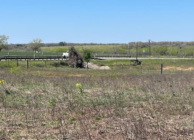 rental at 6611 Fm 1681 in Stockdale, TX — photo 5