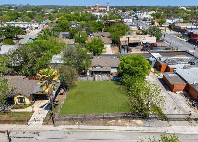rental at 309 Albert in San Antonio, TX — photo 3