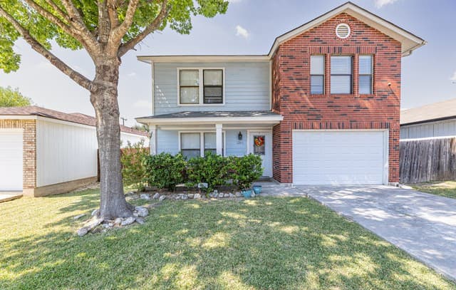 3-bedroom rental at 12811 Huntsman Lake Dr in San Antonio, TX — photo 1