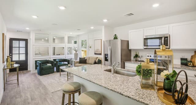 2-bedroom rental at 14824 Gold Lace Cactus in San Antonio, TX — photo 3