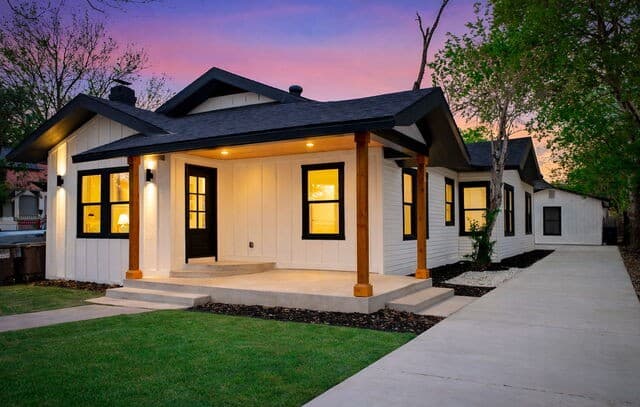 4-bedroom rental at 931 E Highland Blvd in San Antonio, TX — photo 1