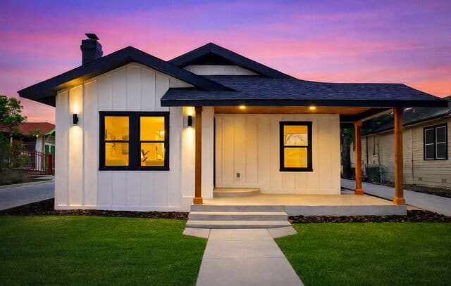 4-bedroom rental at 931 E Highland Blvd in San Antonio, TX — photo 2