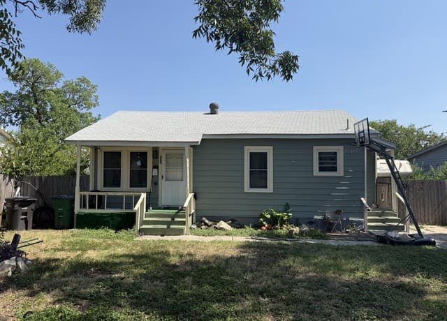 2-bedroom rental at 306 Pennystone in San Antonio, TX — photo 1