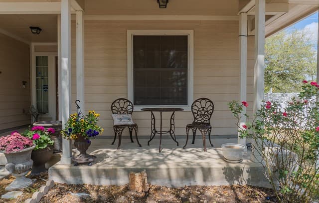 3-bedroom rental at 144 Running in Cibolo, TX — photo 5