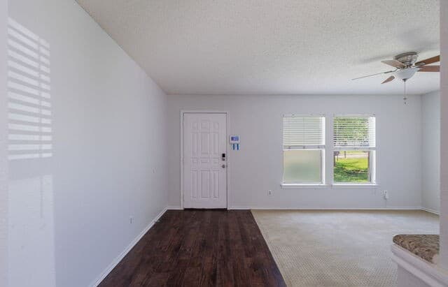 rental at 7025 Tourant in San Antonio, TX — photo 4