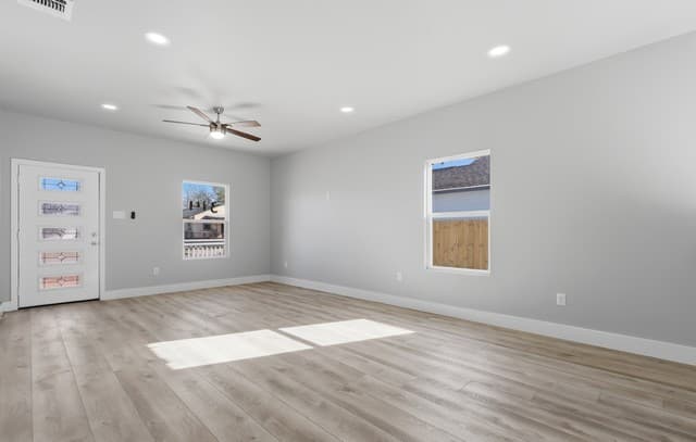 3-bedroom rental at 314 Corliss in San Antonio, TX — photo 3