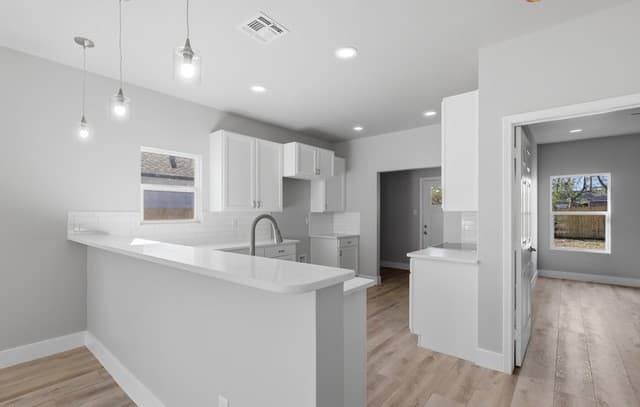 3-bedroom rental at 314 Corliss in San Antonio, TX — photo 4