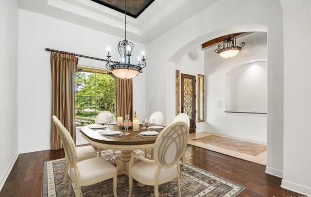 4-bedroom rental at 102 Arroyo in Boerne, TX — photo 2