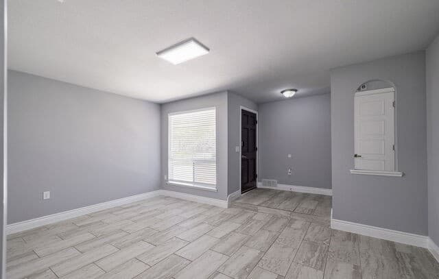 3-bedroom rental at 12707 La Quinta in San Antonio, TX — photo 5
