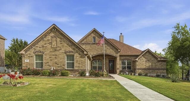 4-bedroom rental at 287 Cascade Trail in Castroville, TX — photo 2