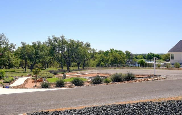 4-bedroom rental at 132 Frank Jones in Blanco, TX — photo 2