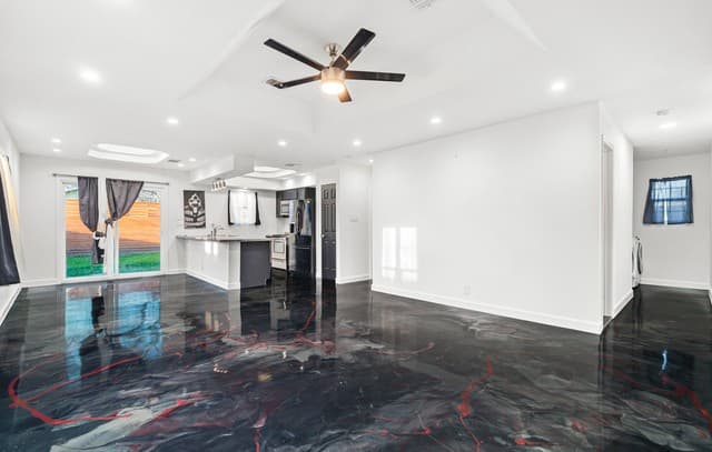 4-bedroom rental at 111 Ardmore in San Antonio, TX — photo 1