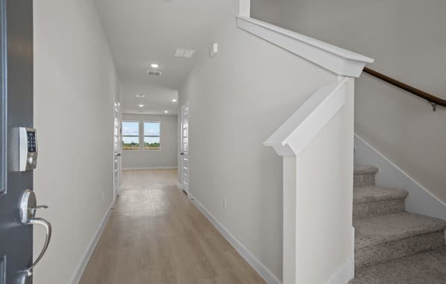 4-bedroom rental at 5610 Franklin Hills in Von Ormy, TX — photo 2