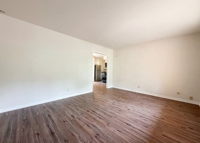 3-bedroom rental at 125 Scott in Universal City, TX — photo 3