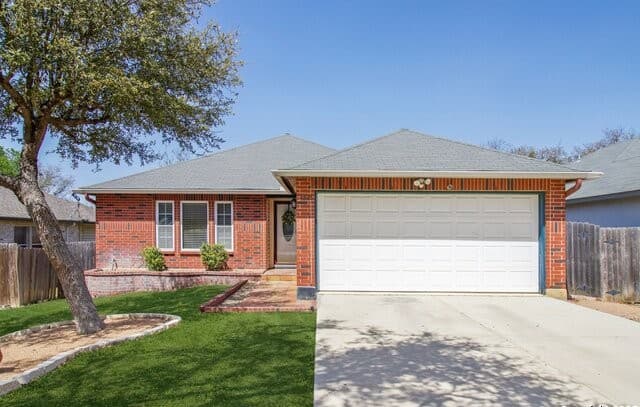 3-bedroom rental at 4825 Sunlit Well in San Antonio, TX — photo 1