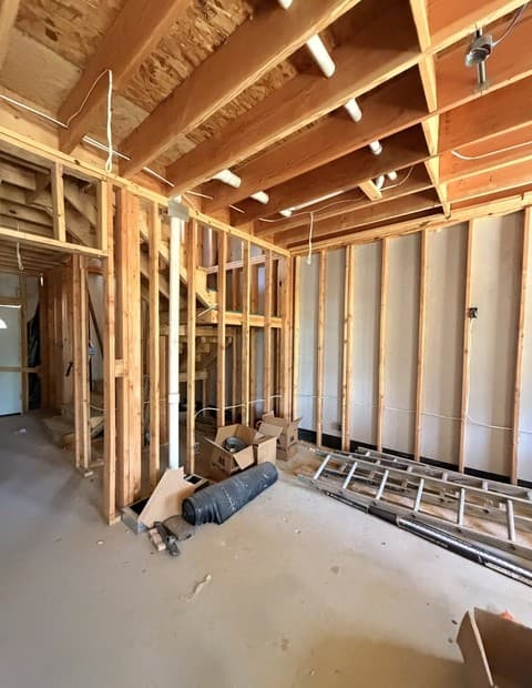 4-bedroom rental at 328 Primrose in Poteet, TX — photo 5