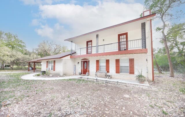 4-bedroom rental at 9623 Geronimo Oaks in San Antonio, TX — photo 1