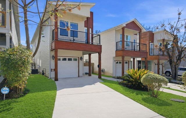 3-bedroom rental at 344 Claremont in San Antonio, TX — photo 5