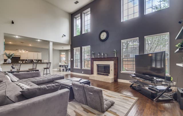 5-bedroom rental at 2519 Ox Eye in San Antonio, TX — photo 3