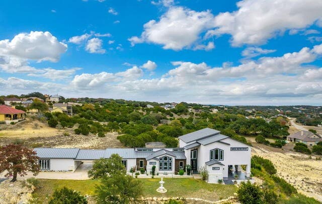 4-bedroom rental at 142 Wizard in Spring Branch, TX — photo 2