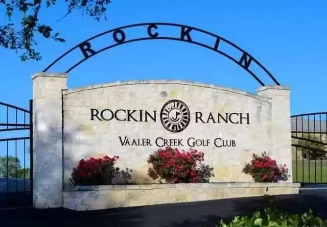 rental at 107 Ira Long in Blanco, TX — photo 2