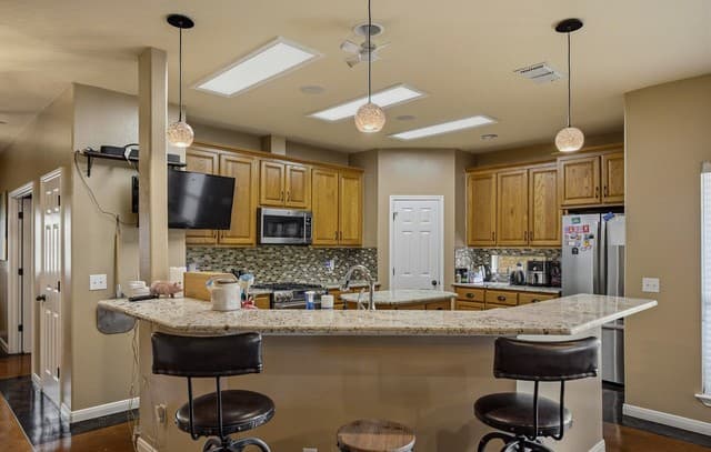 3-bedroom rental at 9007 Powhatan in San Antonio, TX — photo 4