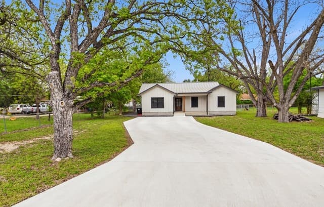 4-bedroom rental at 812 Lafayette in Castroville, TX — photo 1