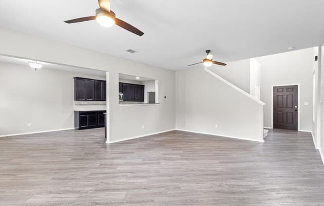 3-bedroom rental at 11927 Horse Canyon in San Antonio, TX — photo 2