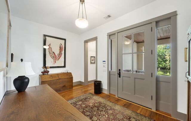 4-bedroom rental at 114 Turnberry in San Antonio, TX — photo 5