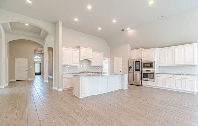 4-bedroom rental at 8826 Haystack Rd in San Antonio, TX — photo 3