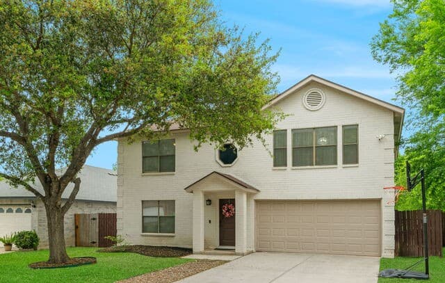 4-bedroom rental at 11036 Kimes Park Dr in San Antonio, TX — photo 1