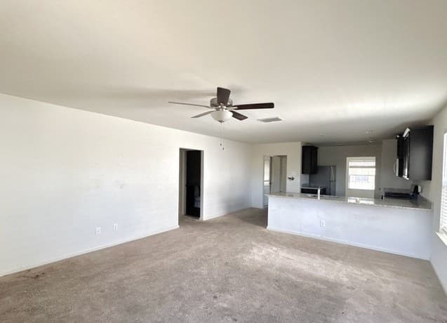 3-bedroom rental at 15314 Escalante Pass in Von Ormy, TX — photo 5