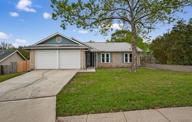 3-bedroom rental at 14706 Highland Peak in San Antonio, TX — photo 1