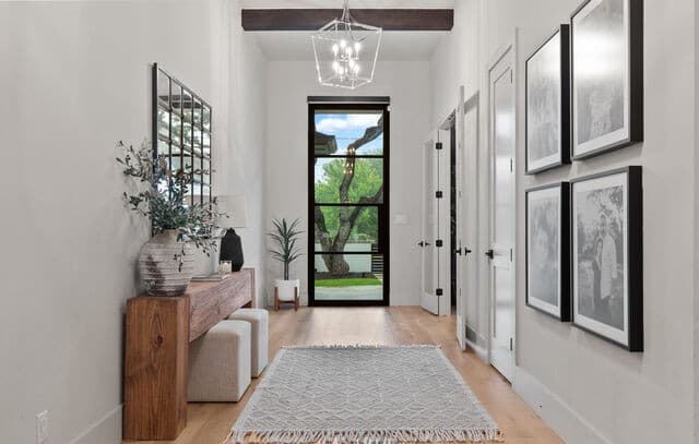 4-bedroom rental at 312 Frey St in Boerne, TX — photo 3