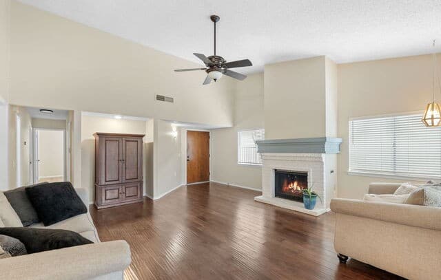 3-bedroom rental at 9338 Points Edge in San Antonio, TX — photo 5