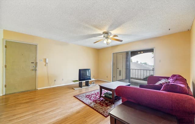2-bedroom rental at 1819 Babcock Rd Unit 410-D in San Antonio, TX — photo 5