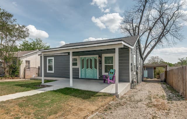 3-bedroom rental at 124 Nelson Ave in San Antonio, TX — photo 3