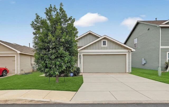 2-bedroom rental at 6407 Delgado in San Antonio, TX — photo 1