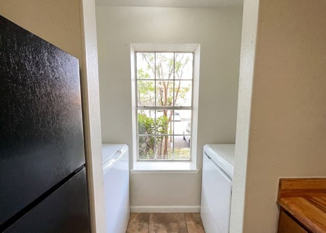 2-bedroom rental at 7880 Micron in San Antonio, TX — photo 5