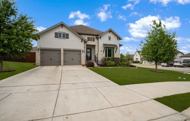 4-bedroom rental at 6549 Crockett Cove in Schertz, TX — photo 2