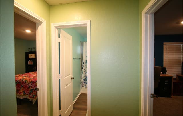 3-bedroom rental at 13615 Whisper Xing in San Antonio, TX — photo 4